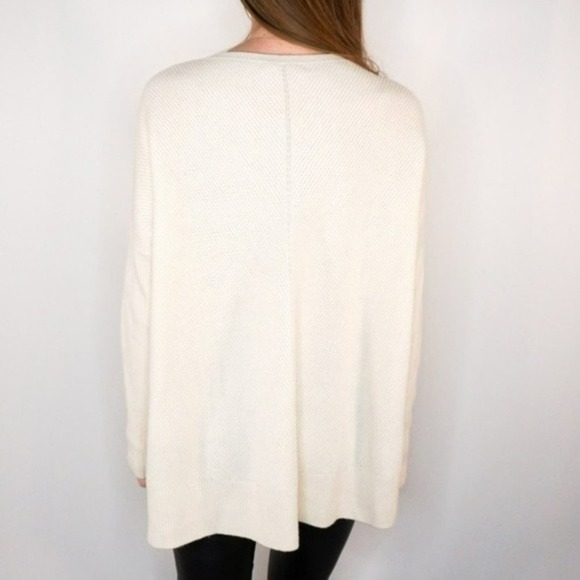 VINCE Ivory Cashmere Over Sized Rib Knit Slit Side Pullover Sweater Size Small - Picture 3 of 8
